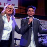 13.02.2016 Kielce. Specjalne Mikrofony Made in Kielce. Wokalista Roku Janusz Radek. / Jarosław Kubalski / Radio Kielce