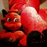 13.02.2016 Kielce. Prezenty na Walentynki w sklepie Prezenciarnia w Galerii Korona. / Jarosław Kubalski / Radio Kielce