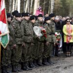 14.02.2016 Skarżysko Kamienna , Bór. 76 rocznica rozstrzelania przez Niemców 360 mieszkańców Skarżyska w 1940 roku. / Jarosław Kubalski / Radio Kielce