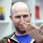 18.02.2016 Kielce. „Dom. Osiedle. Mieszkanie – przestrzeń życia Polaków“ konferencja i przygotowania do wystawy w Institute of Design. Kurator wystawy Dawid Strębicki. / Jarosław Kubalski / Radio Kielce