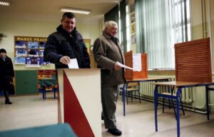 21.02.2016 Mirzec. Przedterminowe wybory wójta. / Jarosław Kubalski / Radio Kielce