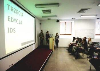 24.02.2016 Kielce . Rozpoczęcie trzeciej edycji Italian Design School w Institute of Design. / Jarosław Kubalski / Radio Kielce
