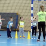 14.02.2016 Kielce. Dzień sportu. Badania predyspozycji sportowych dzieci w hali przy ulicy Warszawskiej. / Jarosław Kubalski / Radio Kielce