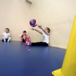 14.02.2016 Kielce. Dzień sportu. Badania predyspozycji sportowych dzieci w hali przy ulicy Warszawskiej. / Jarosław Kubalski / Radio Kielce