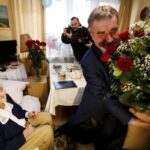 19.02.2016 Kielce. Setne urodziny obchodziła pani Agata Tomaszewska. / Jarosław Kubalski / Radio Kielce