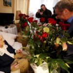 19.02.2016 Kielce. Setne urodziny obchodziła pani Agata Tomaszewska. / Jarosław Kubalski / Radio Kielce