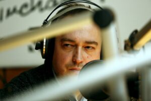 25.02.2016 Kielce. Program Punkty Widzenia w Radiu Kielce. Prowadzący audycję Daniel Lenart. / Jarosław Kubalski / Radio Kielce