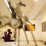 1.2.2016 Kielce. Od 1 lutego 2016 r. BWA rozpoczęło współpracę z Uniwersytetem Trzeciego Wieku organizując warsztaty „Ponad czasem”. / Wojciech Habdas / Radio Kielce