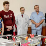 2.2.2016 Kielce. Mikołaj, Hubert i Albert, trojaczki, zostały dziś wypisane do domu. Chłopcy urodzili 30 grudnia 2015 roku. / Wojciech Habdas / Radio Kielce