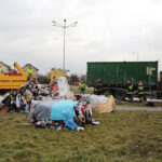 2.2.2016 Kielce. Wywrócona ciężarówka  na rondzie, łączącym ulicę Batalionów Chłopskich i 1 Maja / Wojciech Habdas / Radio Kielce