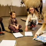 6.2.2016 Kielce. W Muzeum Narodowym przy ul. Orlej odbyły się warsztaty plastyczne dla dzieci. / Wojciech Habdas / Radio Kielce