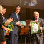 9.2.2016 Kielce. Gala wręczenia "Świętokrzyskich Victorii". Laureat w kategorii "Samorządność" Gmina Morawica / Wojciech Habdas / Radio Kielce