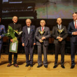9.2.2016 Kielce. Gala wręczenia "Świętokrzyskich Victorii". Laureatami zostali: w kategorii "Przedsiębiorczość" Effector S.A, w kategorii "Osobowość" ksiądz Jan Oleszko, w kategorii "Samorządność" Gmina Morawica / Wojciech Habdas / Radio Kielce