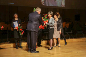 9.2.2016 Kielce. Gala wręczenia "Świętokrzyskich Victorii". Swoje wyróżnienia wręczył też poseł Czesław Siekierski. / Wojciech Habdas / Radio Kielce