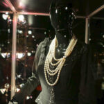 9.2.2016 Kielce. Wystawa "Dziewczyna z perłą" w Galerii Kostiumerii w KCK / Wojciech Habdas / Radio Kielce