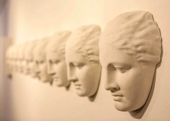 12.2.2016 Kielce. Rafał Boettner – Łubowski / ART – CONSIDERATIONS rzeźba – malarstwo – aranżacje przestrzenne / Wojciech Habdas / Radio Kielce