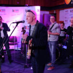 13.02.2016 Kielce. Specjalne Mikrofony Made in Kielce. Artysta Roku Roman Cieślak. / Wojciech Habdas / Radio Kielce