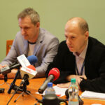 16.2.2016 Kielce. Konferencja prasowa z udziałem Dariusza Kozaka, Przewodniczącego Rady Miasta Kielce, Filipa Pietrzyka, dyrektora Wydziału Gospodarki Nieruchomościami i Geodezji / Wojciech Habdas / Radio Kielce