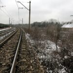 15.03.2016 Podwole. Dom przy torach w którym mieszka Stanisław Sołtysik. / Jarosław Kubalski / Radio Kielce