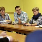 23.03.2016 Kielce. Spotkanie władz osiedli północnych, mieszkańców z przedstawicielem ZTM w sprawie komunikacji miejskiej. / Jarosław Kubalski / Radio Kielce