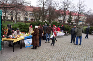 13.3.2016 Pińczów. Kiermasz Wielkanocny w Pińczowie. / Krzysztof Żołądek / Radio Kielce