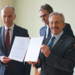 30.03.2016. Podpisanie listu intencyjnego w sprawie powstania poradni onkologicznej w szpitalu we Włoszczowie / Marlena Płaska / Radio Kielce