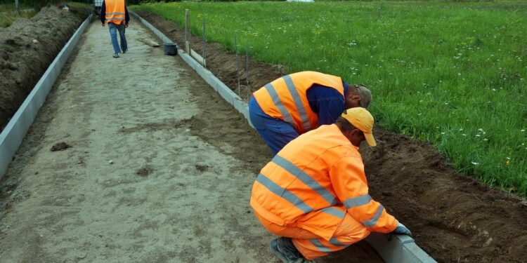 30.07.2015 Green Velo. Warmińsko-Mazurskie. Budowa szlaku Green Velo na odcinku od miejscowości Korsze do miejscowości Parys. / Krzysztof Żołądek / Radio Kielce