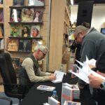 30.03.2016. Robert Janowski promował w Kielcach swoją książkę / Marlena Płaska / Radio Kielce