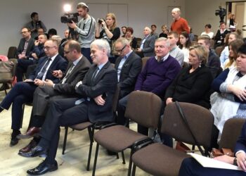 12.03.2016. Gimnazja są OK. Konferencja w Kielcach / Bartłomiej Zapała / Radio Kielce