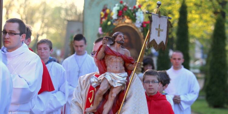 Rezurekcja katedra 2014 / Stanisław Blinstrub / Radio Kielce