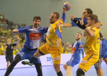 31.10.2015. 11. kolejka PGNiG Superligi piłkarzy ręcznych: Vive Tauron Kielce - Orlen Wisła Płock / Kamil Król / Radio Kielce