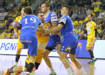 06.10.2015. 7. kolejka PGNiG Superligi Vive Tauron Kielce - MMTS Kwidzyn / Kamil Król / Radio Kielce