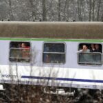 01.03.2016 Kielce. Mecz Korona Kielce - Wisła Kraków został odwołany. Kibice Wisły zostali zawróceni na stacji Białogon. / Jarosław Kubalski / Radio Kielce