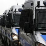 01.03.2016 Kielce. Mecz Korona Kielce - Wisła Kraków został odwołany. Kibice Wisły zostali zawróceni na stacji Białogon. Policja. / Jarosław Kubalski / Radio Kielce