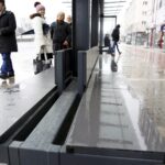 01.03.2016 Kielce. Nowe przystanki autobusowe w deszczu. Ulica IX Wieków Kielc. / Jarosław Kubalski / Radio Kielce