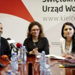 07.03.2016 Kielce. Nowy kurator oświaty Kazimierz Mądzik, wojewoda Agata Wojtyszek i rzecznik Diana Głownia. / Jarosław Kubalski / Radio Kielce