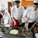 09.03.2016 Kielce. Uczniowie klas gastronomicznych Zakładu Doskonalenia Zawodowego wzięli udział w konkursie Master Chef. Kreatywny Młody Kucharz. / Jarosław Kubalski / Radio Kielce