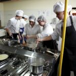 09.03.2016 Kielce. Uczniowie klas gastronomicznych Zakładu Doskonalenia Zawodowego wzięli udział w konkursie Master Chef. Kreatywny Młody Kucharz. / Jarosław Kubalski / Radio Kielce