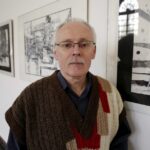 17.03.2016 Kielce. Józef Grzegorz Michałek na wystawie swoich prac w Pałacyku Zielińskiego. / Jarosław Kubalski / Radio Kielce