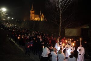 18.03.2016 Masłów. Droga Krzyżowa. / Jarosław Kubalski / Radio Kielce