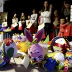 19.03.2016 Ciekoty. Kiermasz i warsztaty wielkanocne w Szklanym Domu. / Jarosław Kubalski / Radio Kielce