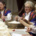 19.03.2016 Osiny. Centrum Twórczości Ludowej. Darcie pierza. / Jarosław Kubalski / Radio Kielce