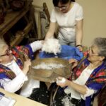 19.03.2016 Osiny. Centrum Twórczości Ludowej. Darcie pierza. / Jarosław Kubalski / Radio Kielce