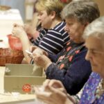 19.03.2016 Osiny. Centrum Twórczości Ludowej. Darcie pierza. / Jarosław Kubalski / Radio Kielce