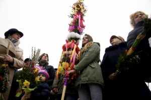 20.03.2016 Skalbmierz. Niedziela Palmowa. Palmy Wielkanocne. / Jarosław Kubalski / Radio Kielce