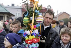 20.03.2016 Skalbmierz. Niedziela Palmowa. Palmy Wielkanocne. / Jarosław Kubalski / Radio Kielce