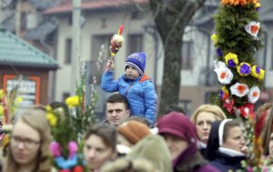 20.03.2016 Skalbmierz. Niedziela Palmowa. Palmy Wielkanocne. / Jarosław Kubalski / Radio Kielce