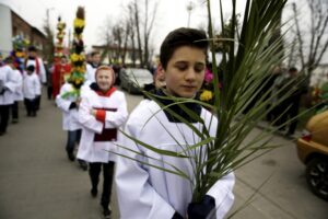 20.03.2016 Skalbmierz. Niedziela Palmowa. Palmy Wielkanocne. / Jarosław Kubalski / Radio Kielce