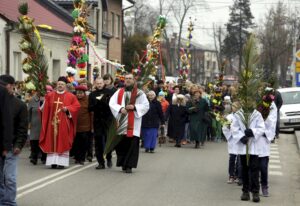 20.03.2016 Skalbmierz. Niedziela Palmowa. Palmy Wielkanocne. / Jarosław Kubalski / Radio Kielce