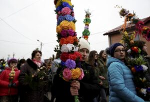 20.03.2016 Skalbmierz. Niedziela Palmowa. Palmy Wielkanocne. / Jarosław Kubalski / Radio Kielce